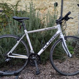 Cube SL Cross 700c flat bar road. 53cm