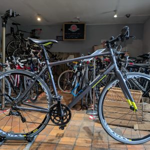 Pinnacle Neon 700c hybrid 53cm