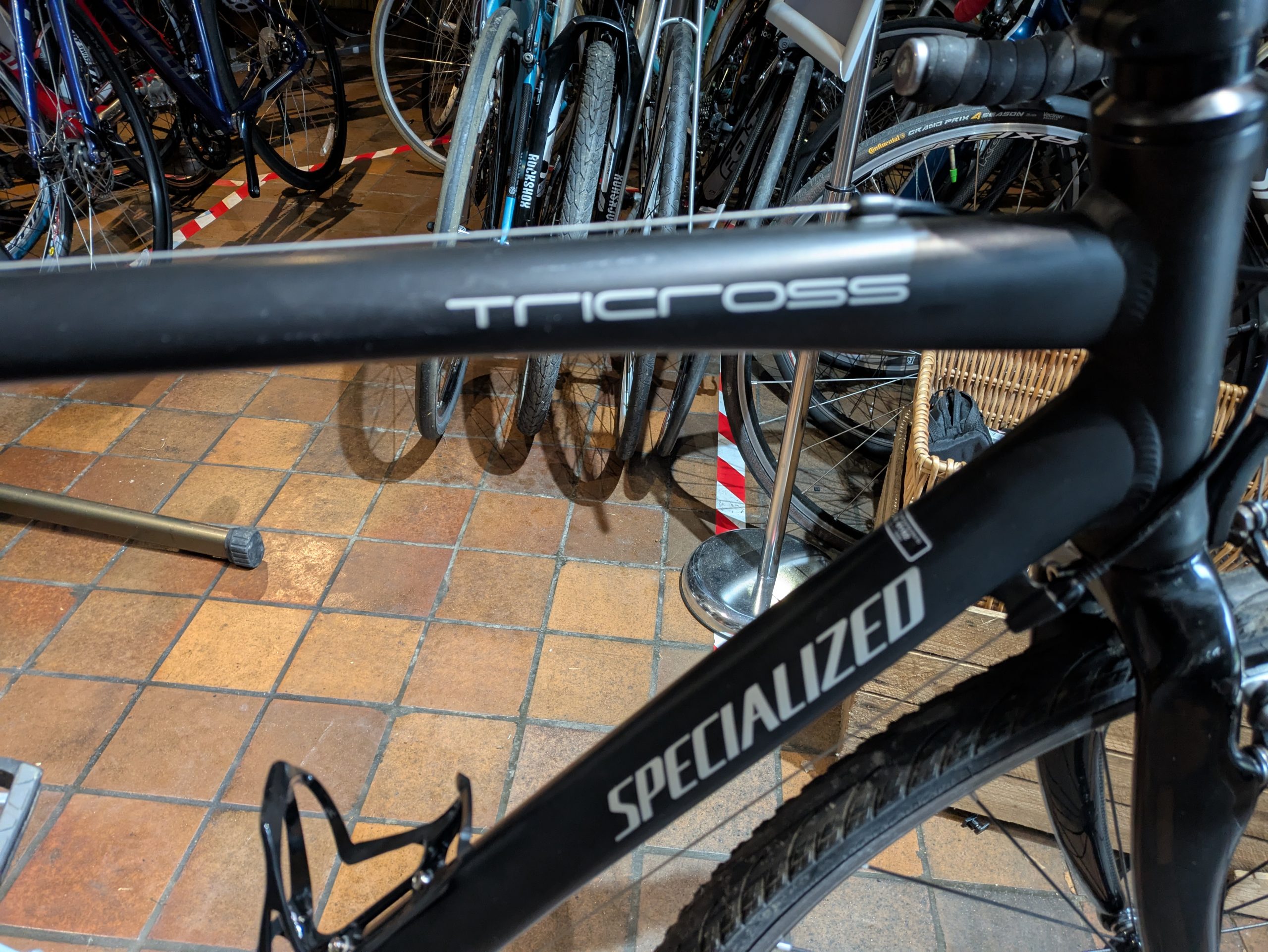 Specialized Tricross 56cm 700c Gravel (JUST SOLD) - Image 2