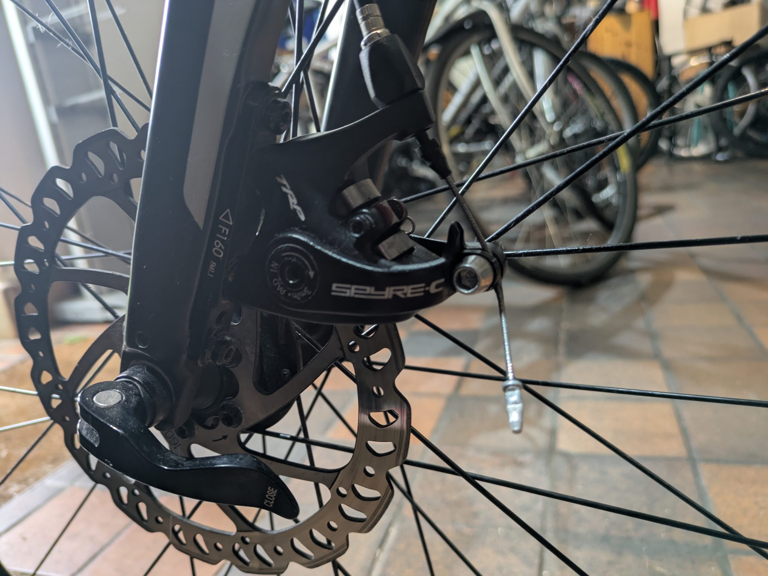 Giant Anyroad 700c road/gravel bike medium size - Image 8