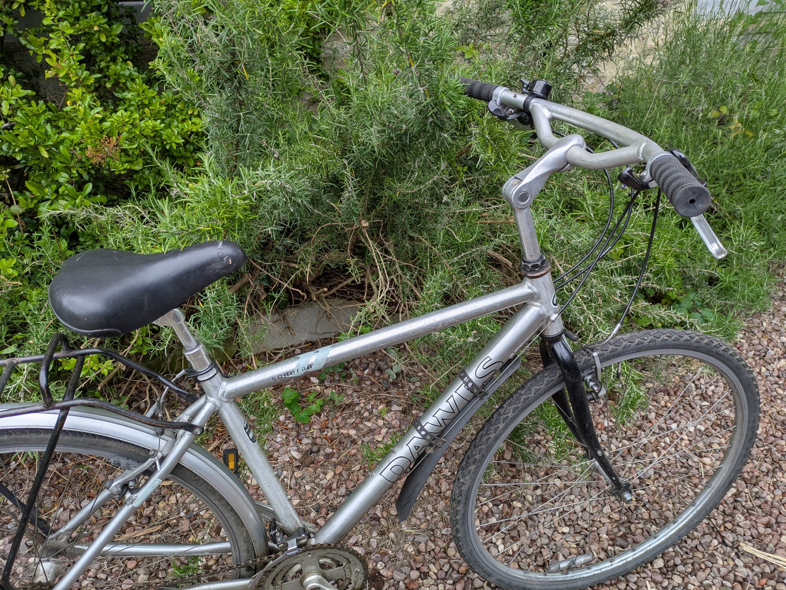 Dawes Sonoran 700c 21 speed shimano hybrid/commuter - Image 2