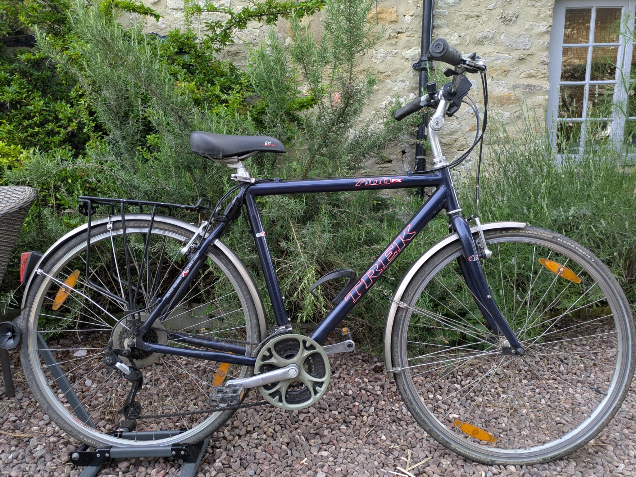 Trek 7100 FX 700c hybrid
